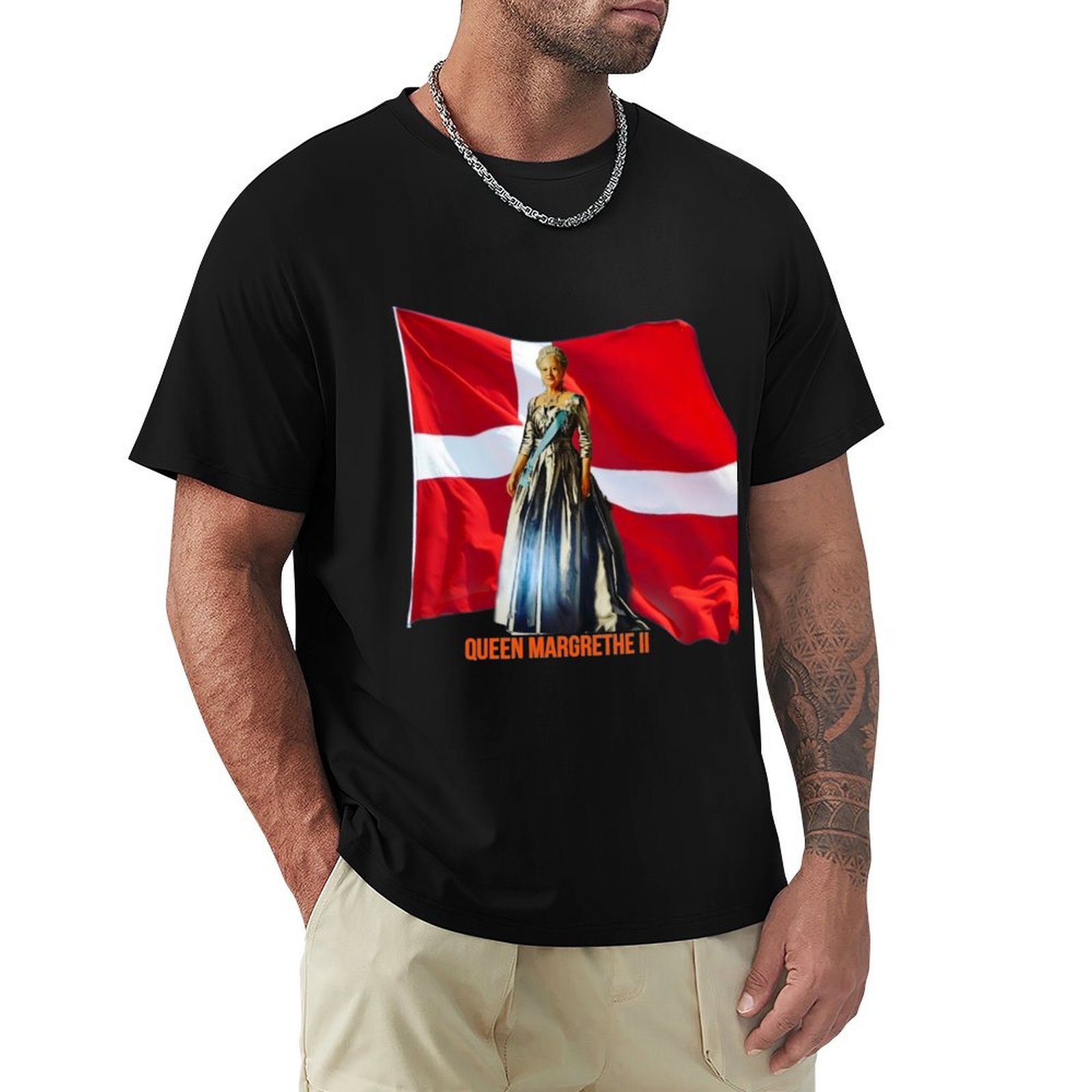 T-Shirt Regina Margherita II,  - Queen Street Fashion recensione e prezzo